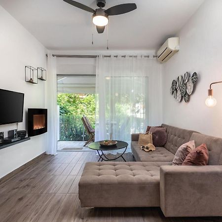 Mystique 2 Bd Aparment By Blupine Apartment Атина Екстериор снимка