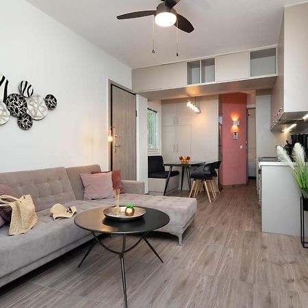 Mystique 2 Bd Aparment By Blupine Apartment Атина Екстериор снимка