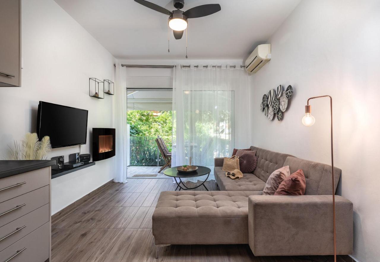 Mystique 2 Bd Aparment By Blupine Apartment Атина Екстериор снимка